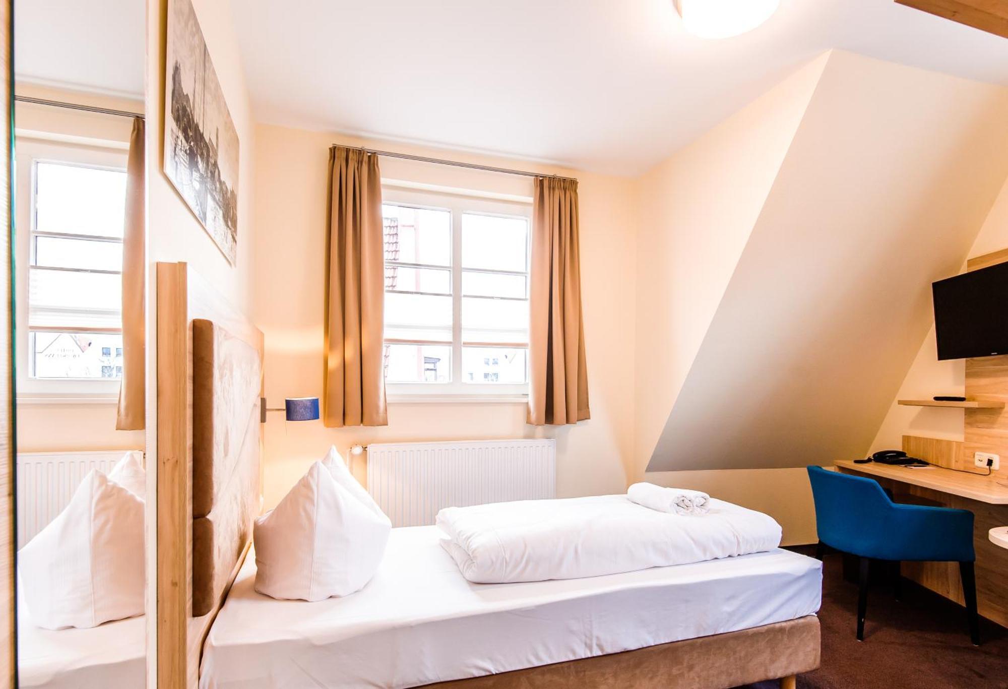 Hotel Am Alten Hafen Висмар Экстерьер фото