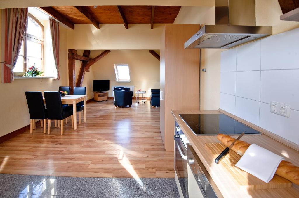 Hotel Am Alten Hafen Висмар Экстерьер фото