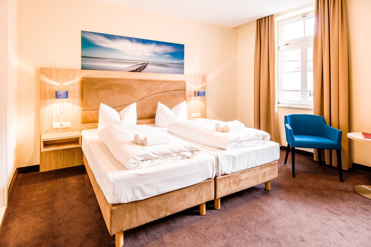 Hotel Am Alten Hafen Висмар Экстерьер фото