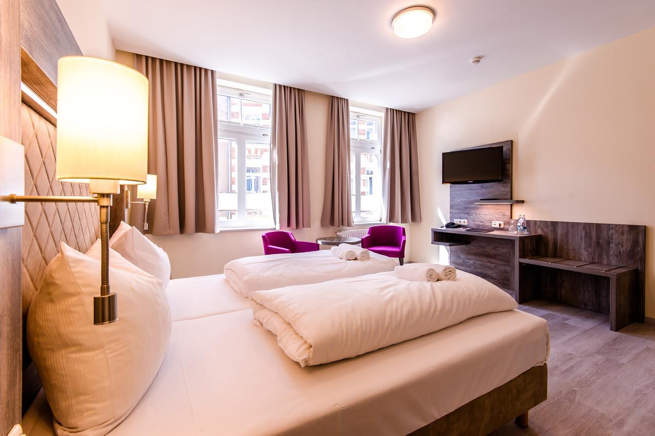 Hotel Am Alten Hafen Висмар Экстерьер фото