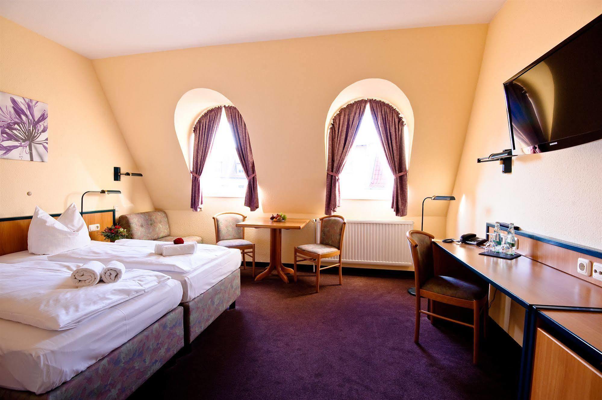 Hotel Am Alten Hafen Висмар Экстерьер фото